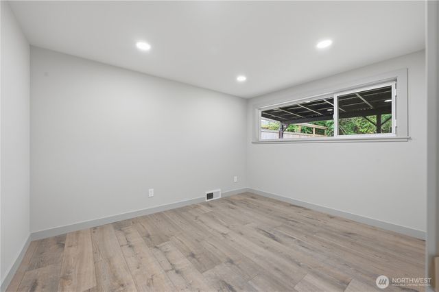 627 SW Normandy Road, Normandy Park, WA 98166