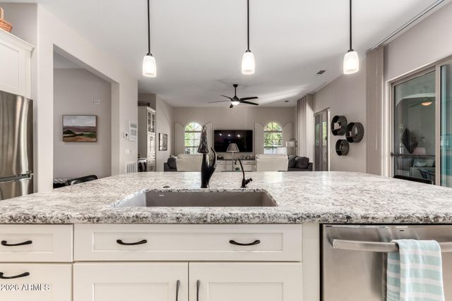 20945 W COLLEGE Drive, Buckeye, AZ 85396