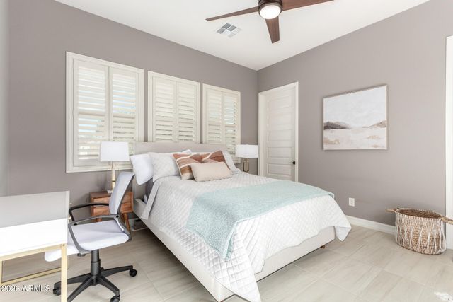 20945 W COLLEGE Drive, Buckeye, AZ 85396