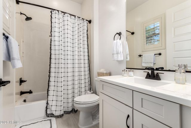 20945 W COLLEGE Drive, Buckeye, AZ 85396