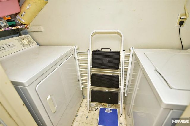 72 Burnside Place, Wanaque, NJ 07420