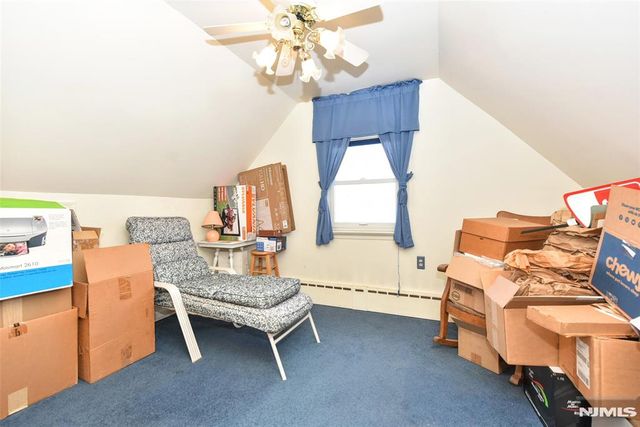 72 Burnside Place, Wanaque, NJ 07420