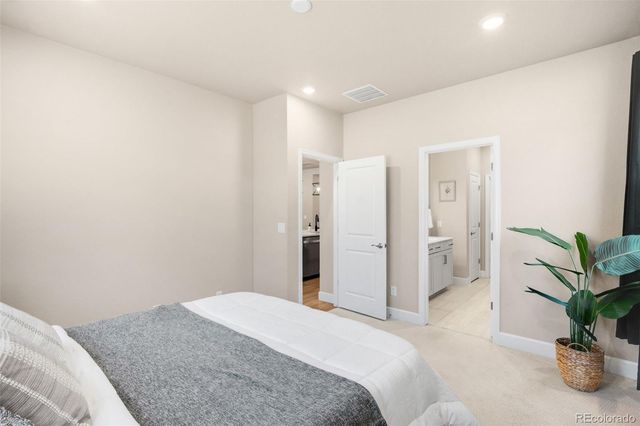 9792 Banner Peak Street, Littleton, CO 80125