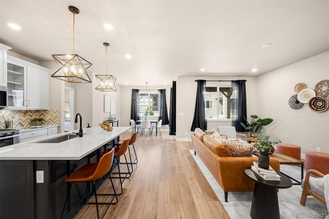 9792 Banner Peak Street, Littleton, CO 80125