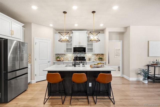 9792 Banner Peak Street, Littleton, CO 80125