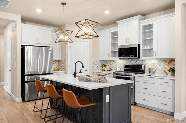 9792 Banner Peak Street, Littleton, CO 80125
