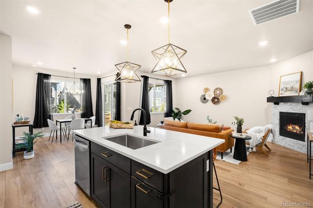9792 Banner Peak Street, Littleton, CO 80125