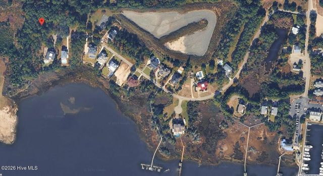 4002 Barnes Bluff Drive SE, Southport, NC 28461