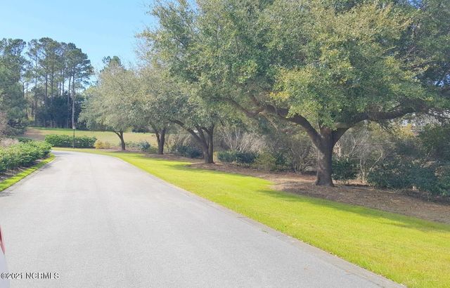 4002 Barnes Bluff Drive SE, Southport, NC 28461