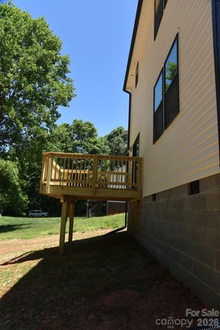 1134 Lyndsey Brooke Court, Lincolnton, NC 28092