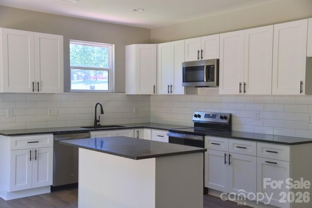 1134 Lyndsey Brooke Court, Lincolnton, NC 28092