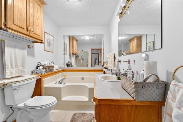 303 Oak Ridge DR, Bassett, VA 24055