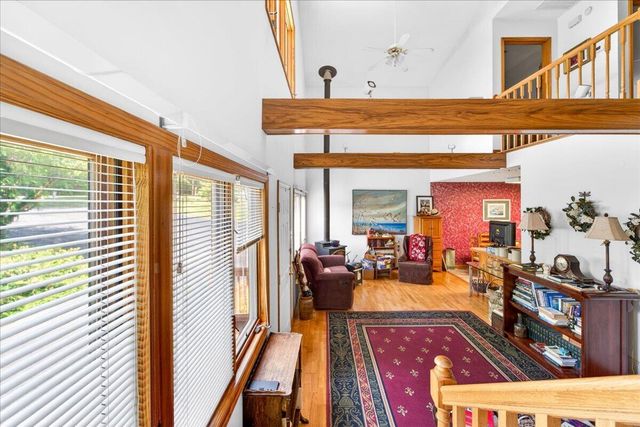 303 Oak Ridge DR, Bassett, VA 24055