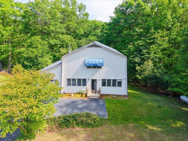 303 Oak Ridge DR, Bassett, VA 24055