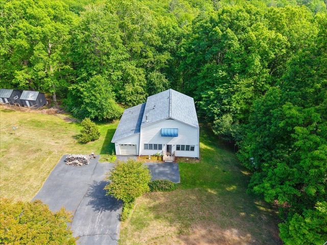 303 Oak Ridge DR, Bassett, VA 24055