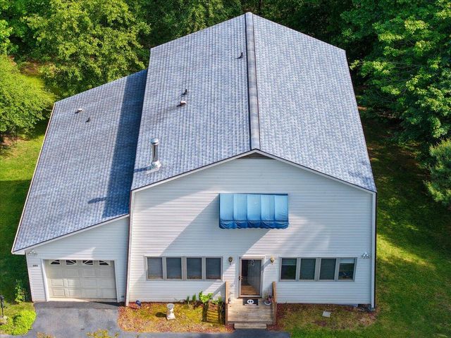 303 Oak Ridge DR, Bassett, VA 24055