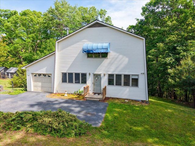 303 Oak Ridge DR, Bassett, VA 24055