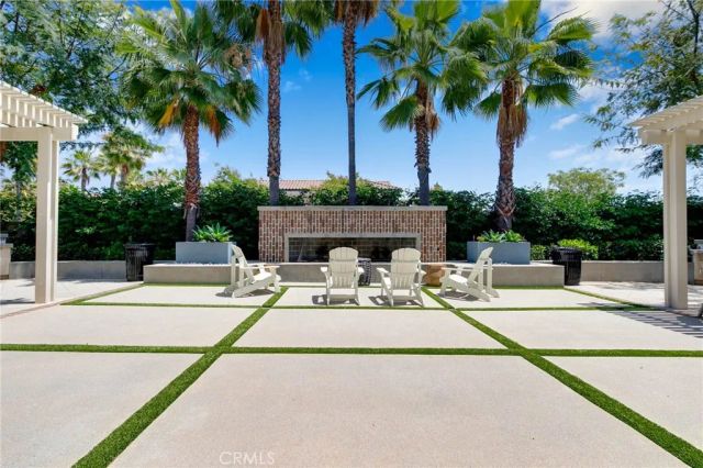 877 Orchid C, Azusa, CA 91702