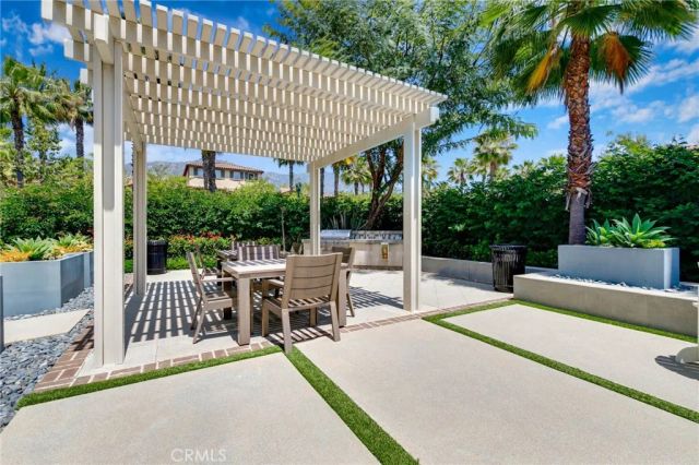 877 Orchid C, Azusa, CA 91702