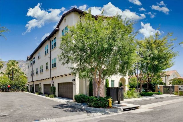 877 Orchid C, Azusa, CA 91702