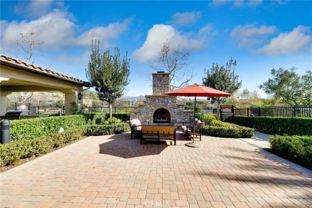 877 Orchid C, Azusa, CA 91702