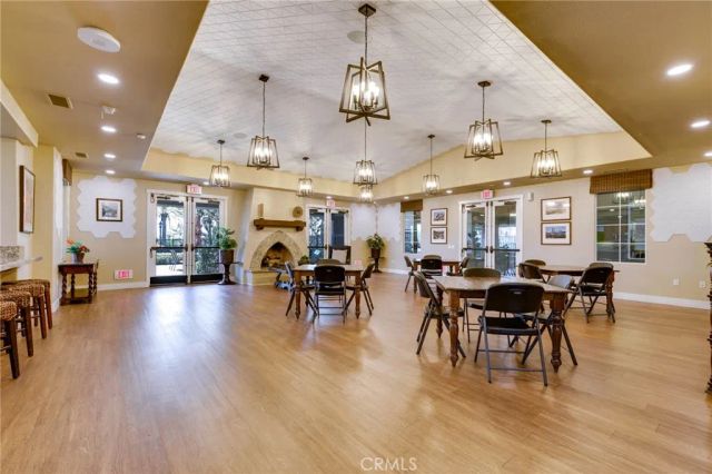 877 Orchid C, Azusa, CA 91702