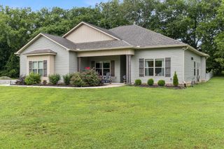 1908 Lucille St, Lebanon, TN 37087