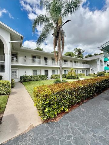 281 Gabriel CIR 6, Naples, FL 34104