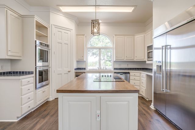 2625 Clear Lake Road, Weatherford, TX 76087