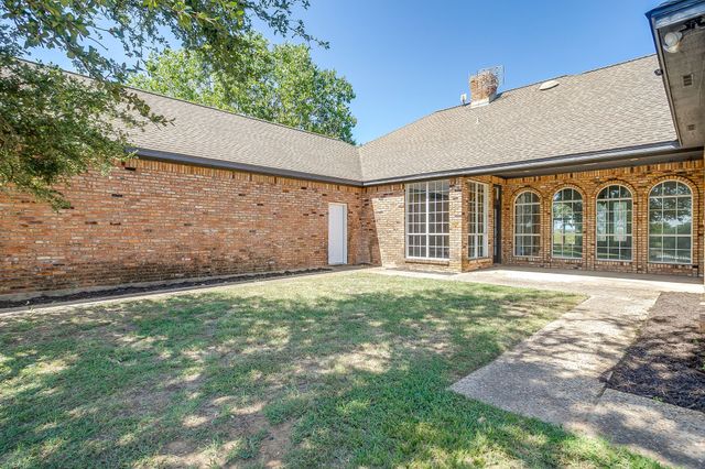 2625 Clear Lake Road, Weatherford, TX 76087