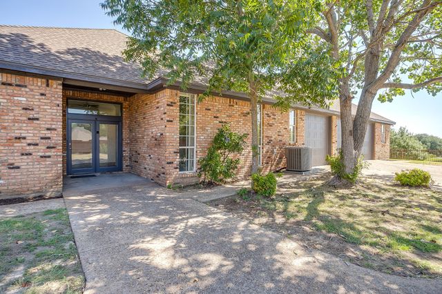 2625 Clear Lake Road, Weatherford, TX 76087