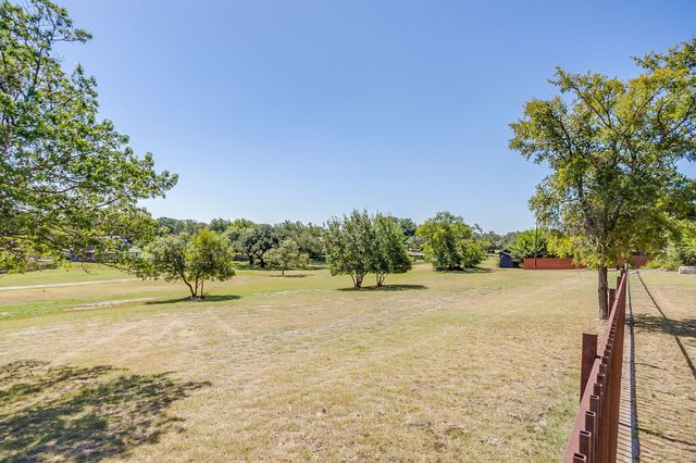 2625 Clear Lake Road, Weatherford, TX 76087