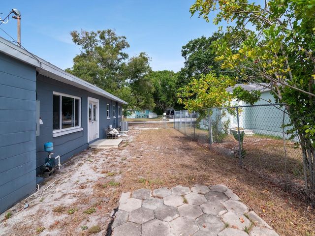 5939 9TH AVENUE S, Gulfport, FL 33707