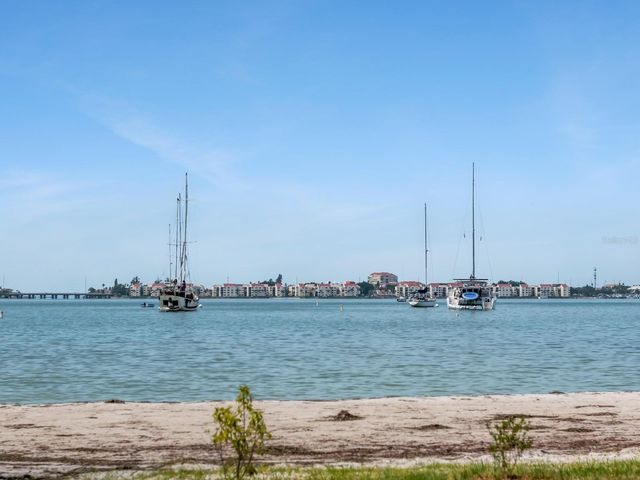 5939 9TH AVENUE S, Gulfport, FL 33707