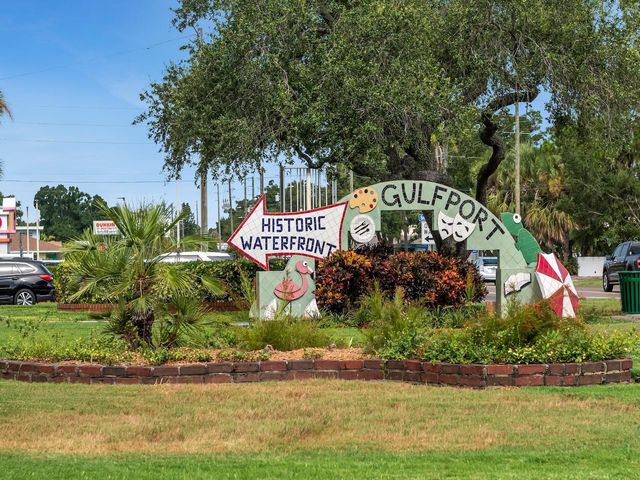 5939 9TH AVENUE S, Gulfport, FL 33707