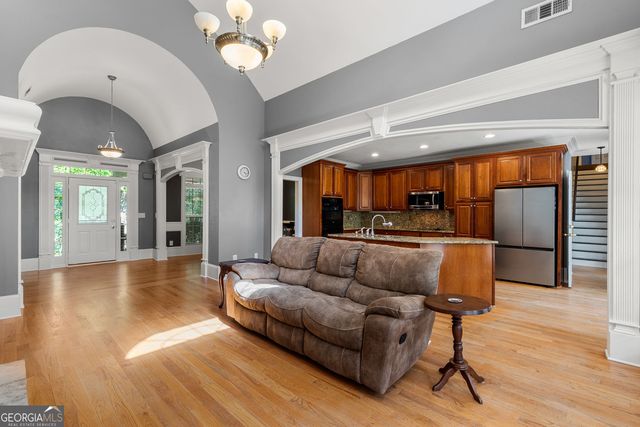 2294 Hollonville Road, Brooks, GA 30205