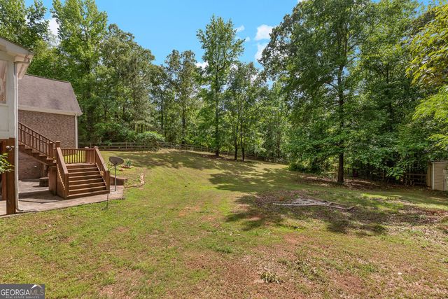 2294 Hollonville Road, Brooks, GA 30205