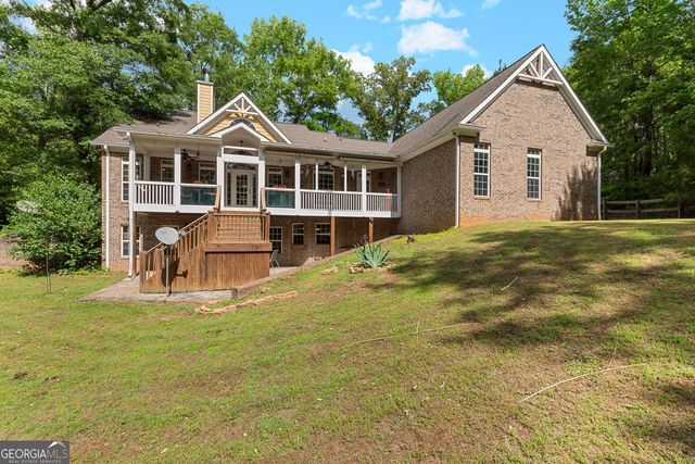 2294 Hollonville Road, Brooks, GA 30205