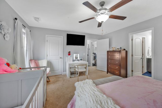 1043 Berra Dr, Springfield, TN 37172