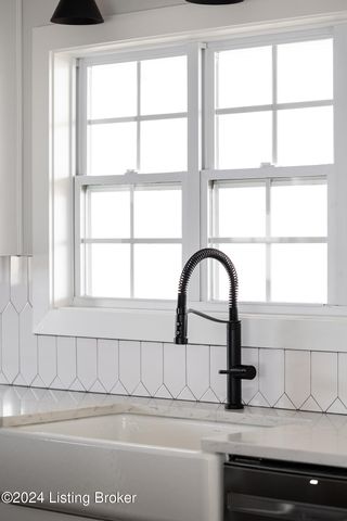 6301 Leyton Ct, Crestwood, KY 40014