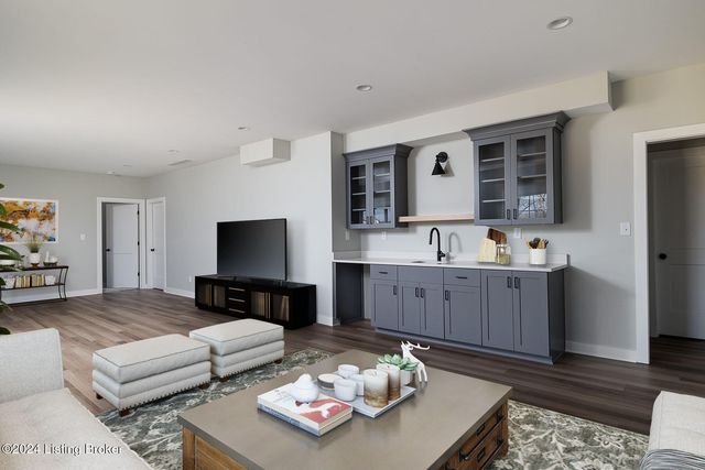 6301 Leyton Ct, Crestwood, KY 40014