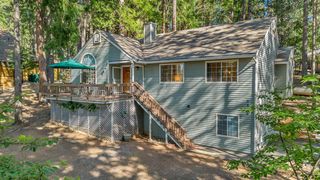 5555 Poppy Rd, Pollock Pines, CA 95726