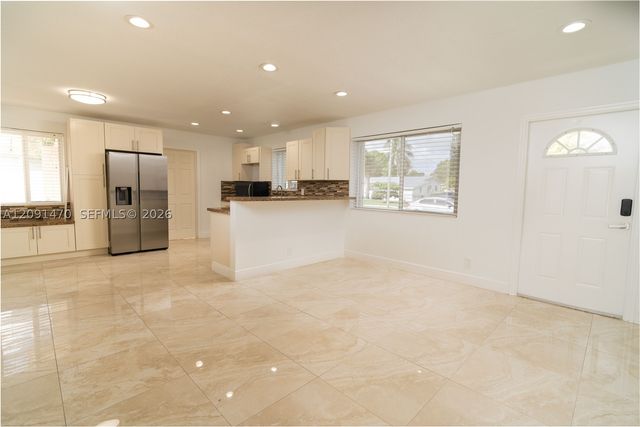1920 SW 64th Ave, North Lauderdale, FL 33068