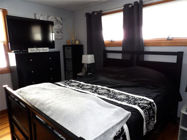 1315 OREGON Avenue, Erie, PA 16505