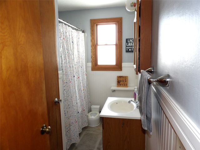 1315 OREGON Avenue, Erie, PA 16505