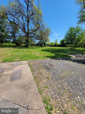 2619 AUDUBON RD, Norristown, PA 19403
