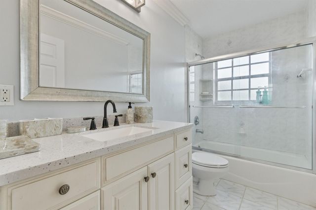 6934 Grapeview Boulevard (Main House), Loxahatchee, FL 33470