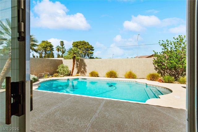 2660 Batelli Court, Las Vegas, NV 89121