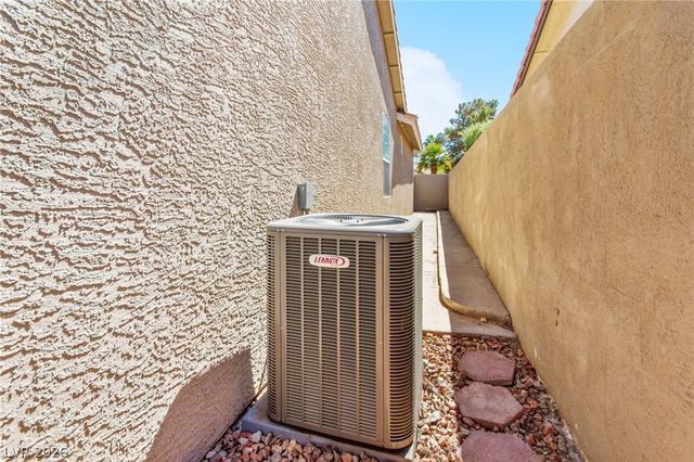 2660 Batelli Court, Las Vegas, NV 89121