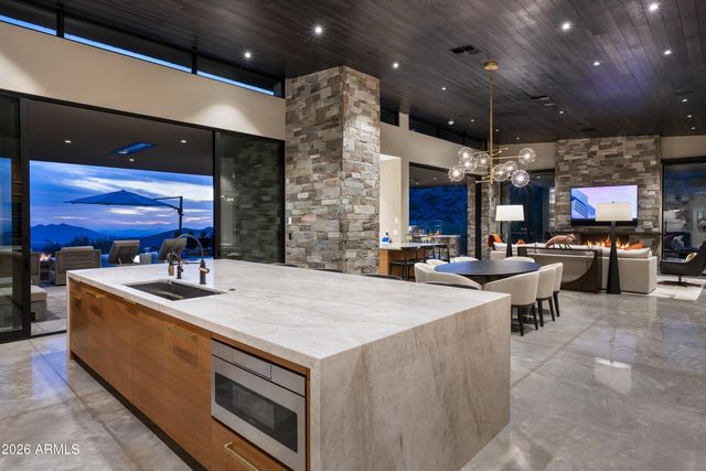 42829 N 102ND Street, Scottsdale, AZ 85262